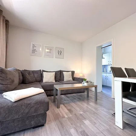 Stilvolles, Frisch Renoviertes 2Zi Apartment Mit Kueche Und Balkon In Kliniknaehe Bad Oeynhausen Extérieur photo