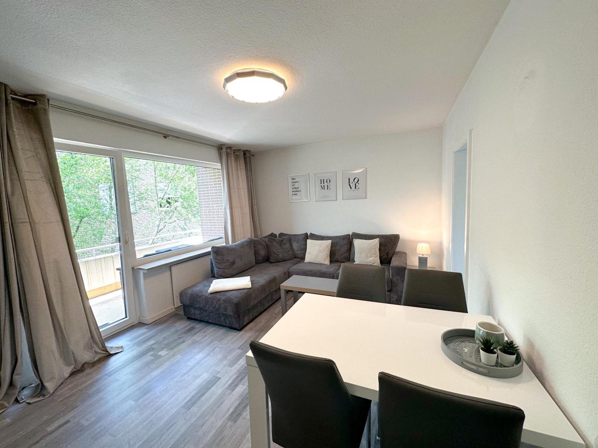 Stilvolles, Frisch Renoviertes 2zi Mit Kueche Und Balkon In Kliniknaehe Bad Oeynhausen